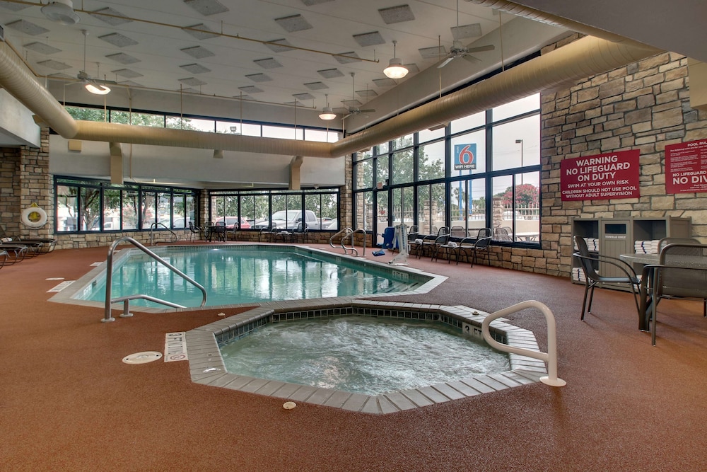 Drury Inn and Suites San Antonio Northwest Medical Center 23/50