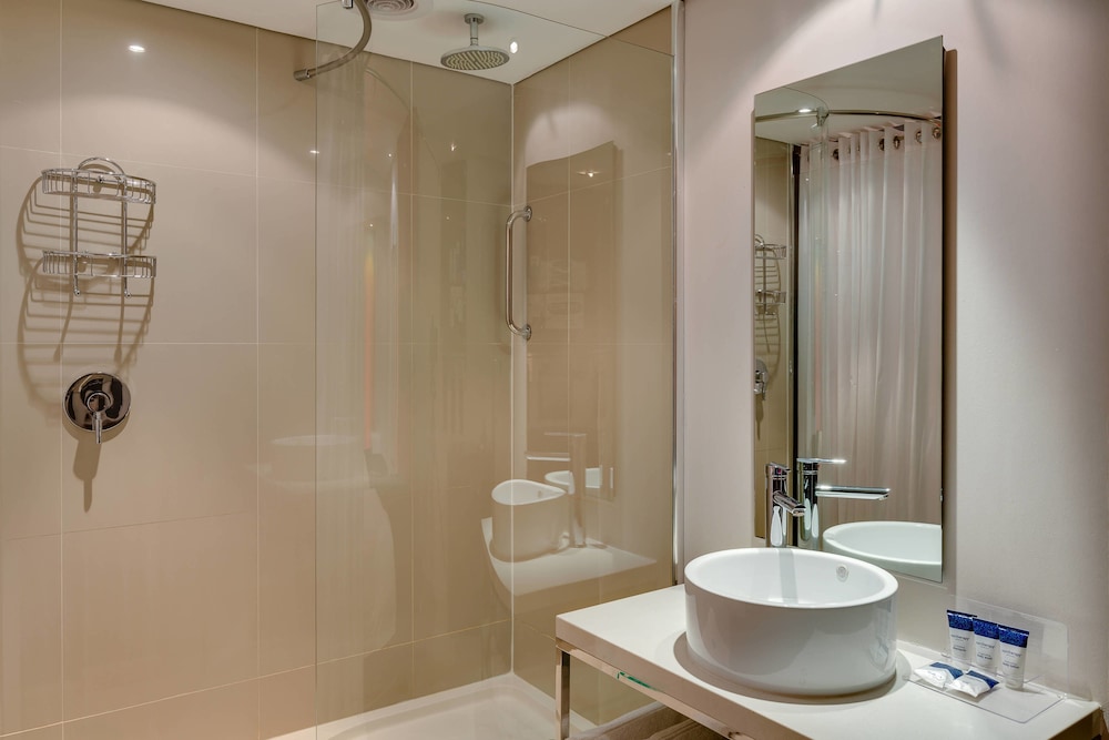 Protea Hotel Fire & Ice by Marriott Cape Town 8/34