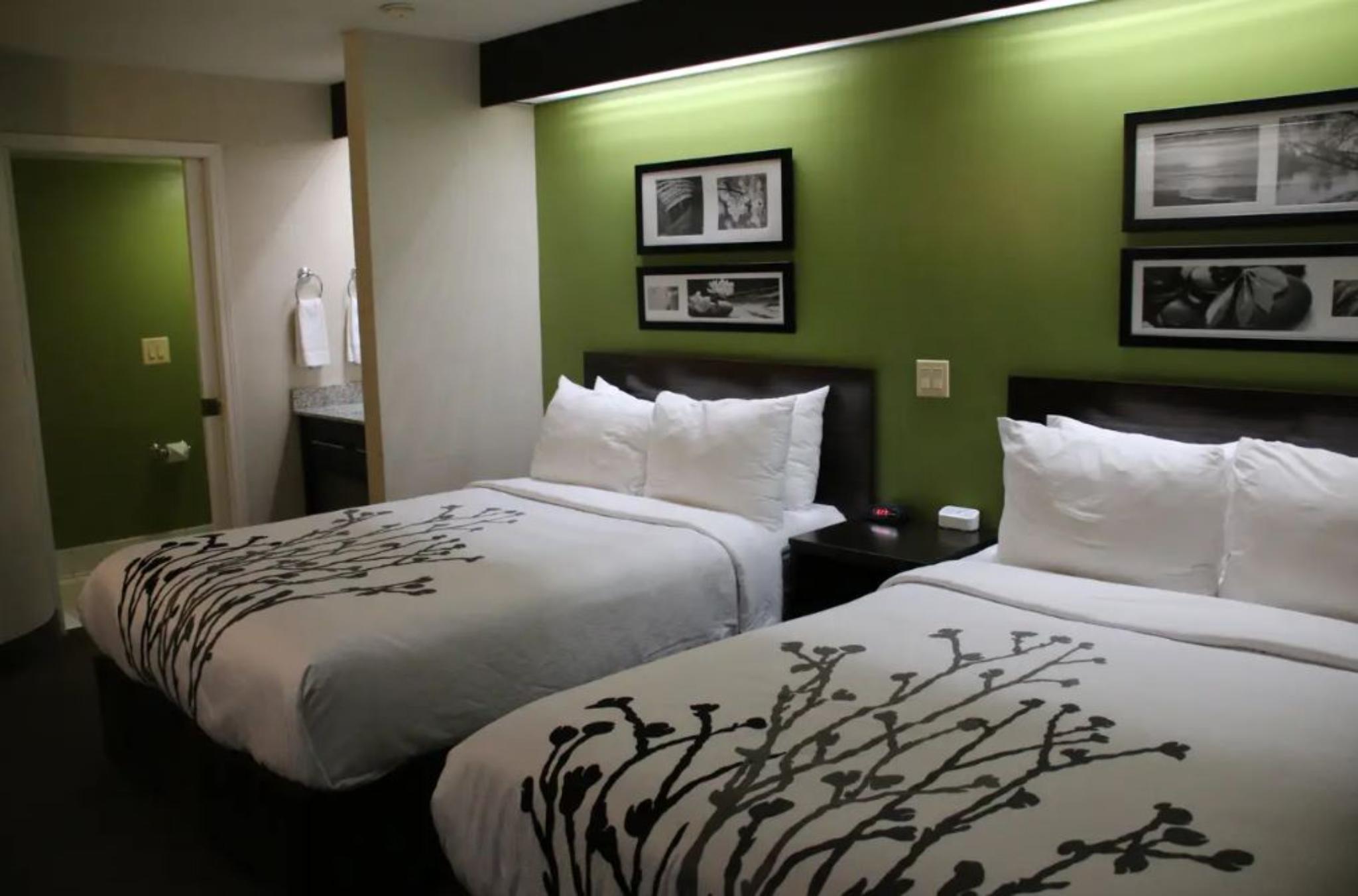 غرفة بسرير مزدوج، Sleep Inn Near Great Lakes Naval Base 2/6