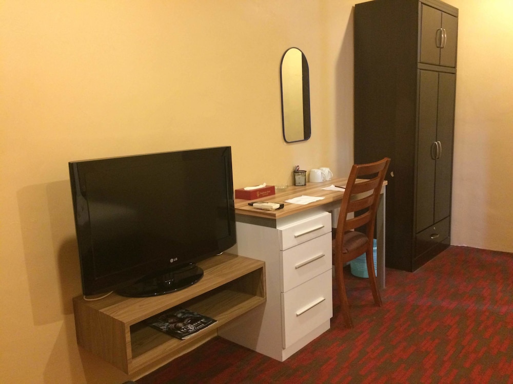 Grandview Hotel 18/24