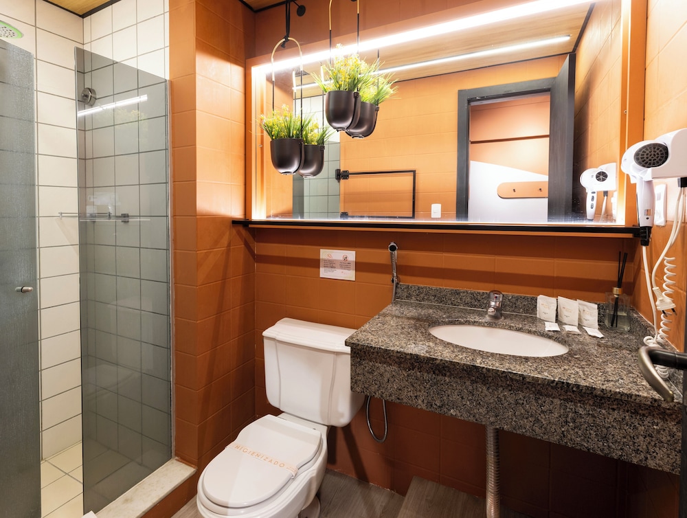 Camboriu Praia Hotel 74/75