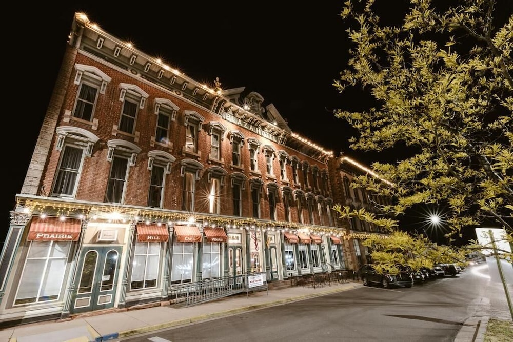 Historic Plaza Hotel 5/22