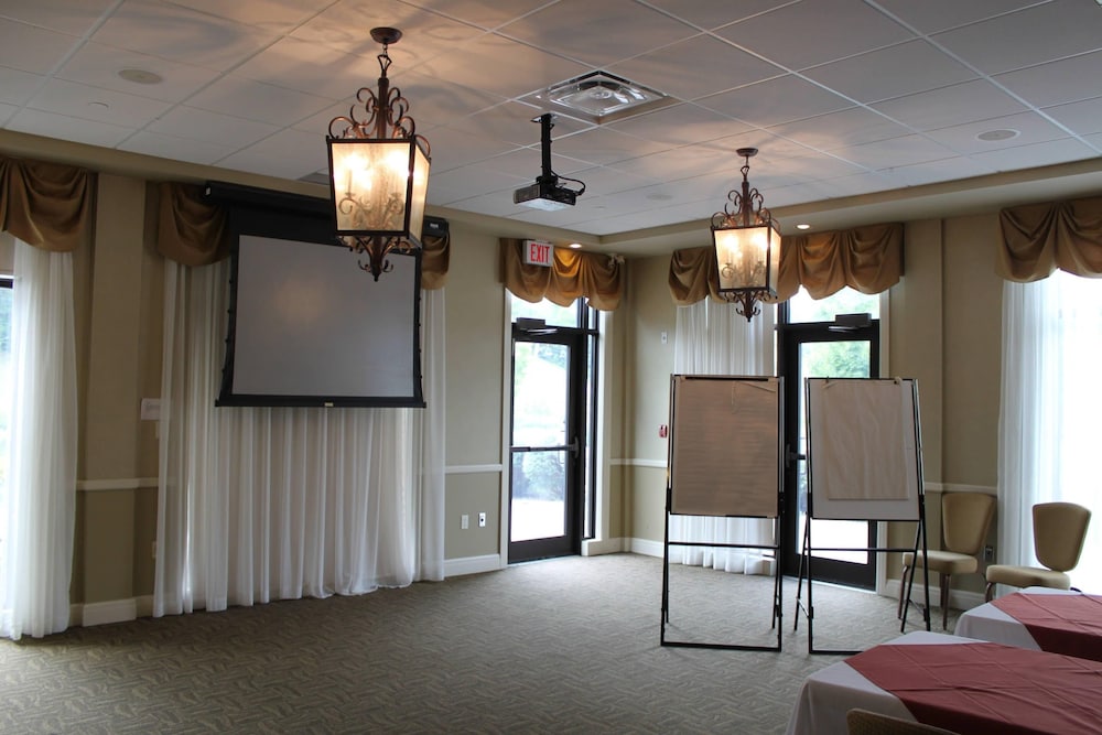 Calabogie Peaks Hotel, Ascend Hotel Member 24/50