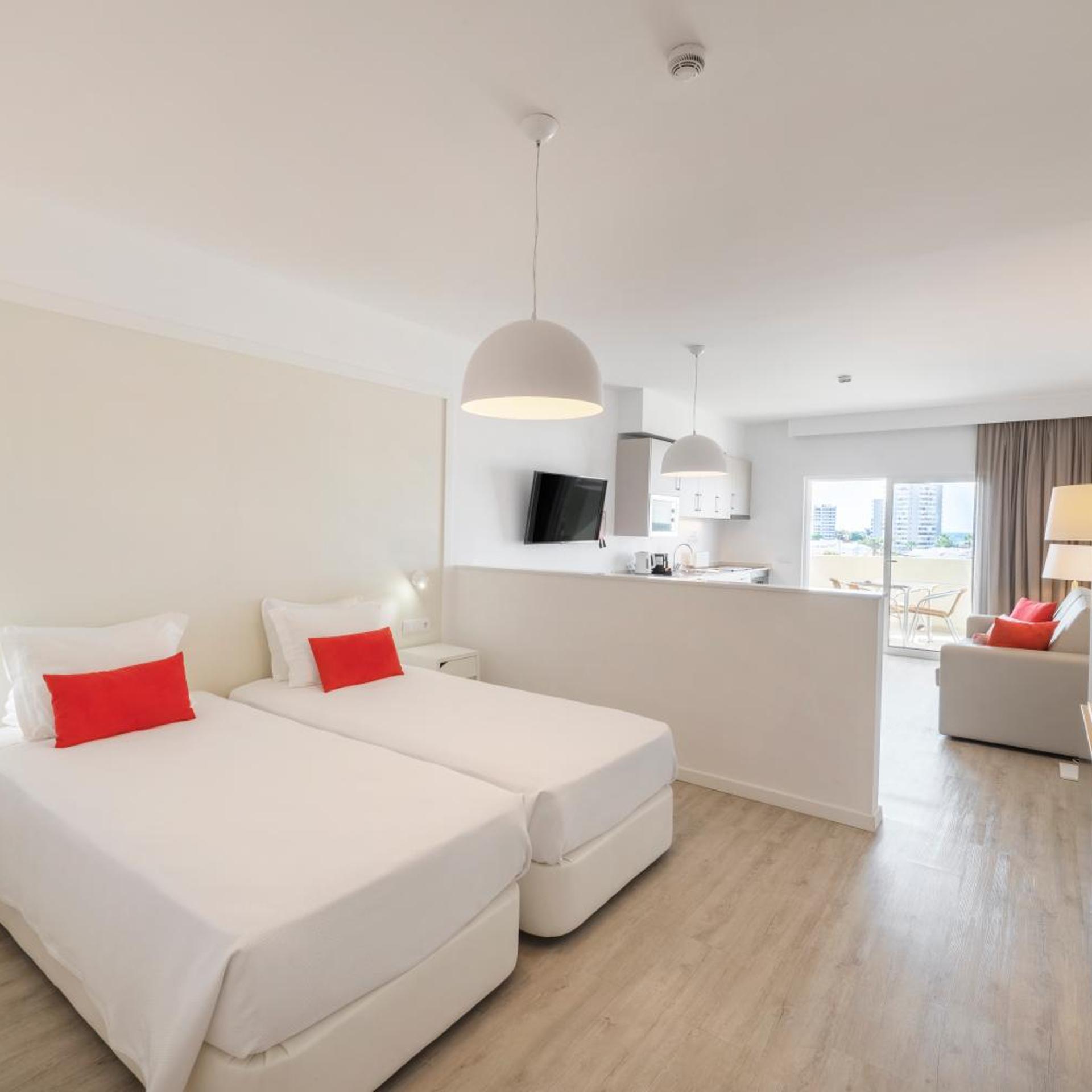 Premium, Studio, South View