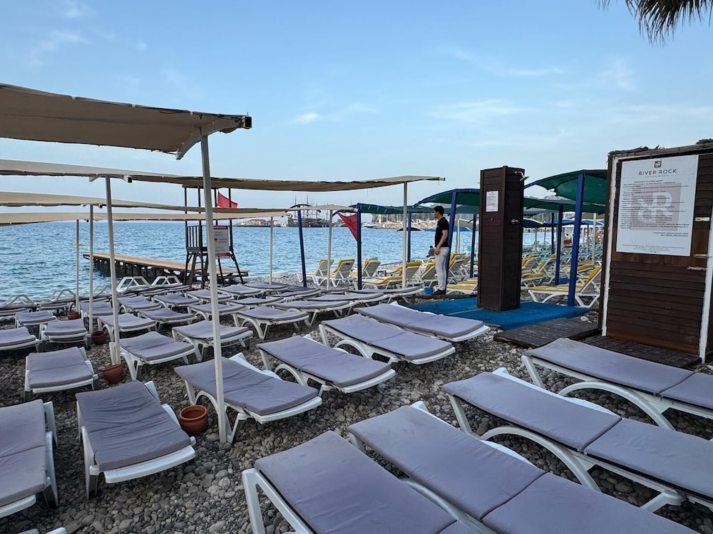 Olimpos Beach Hotel by RRH&R 31/66