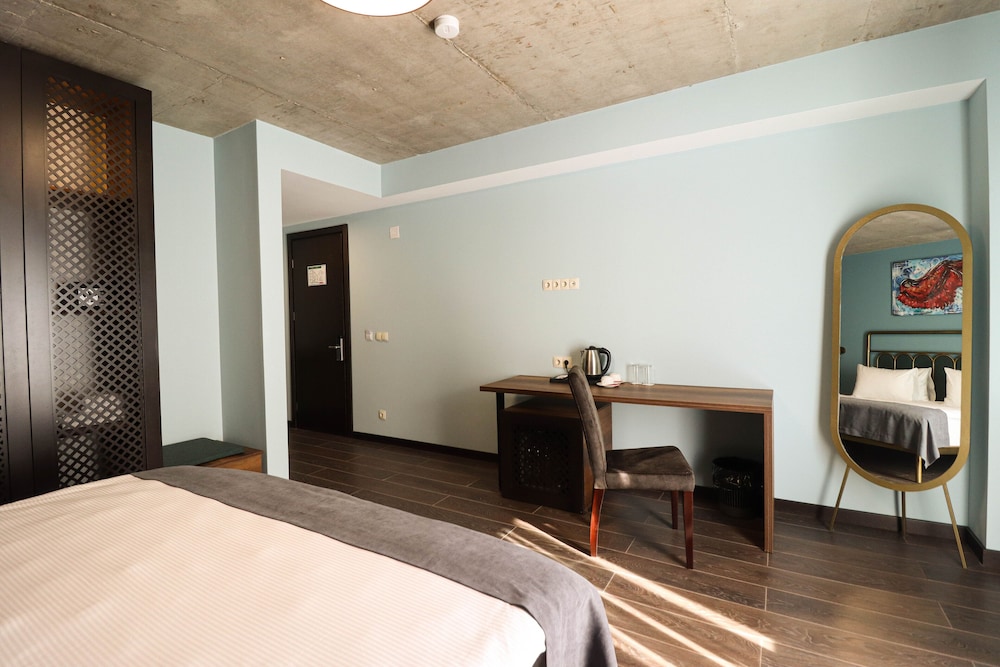 Hotel Paliani 35/62