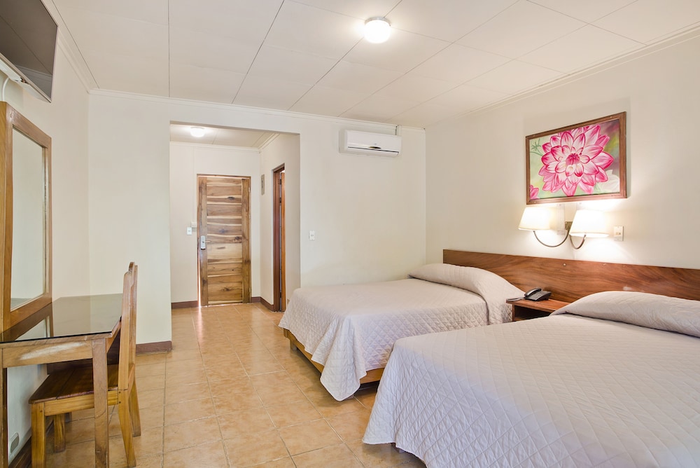 Hotel Boyeros 24/62