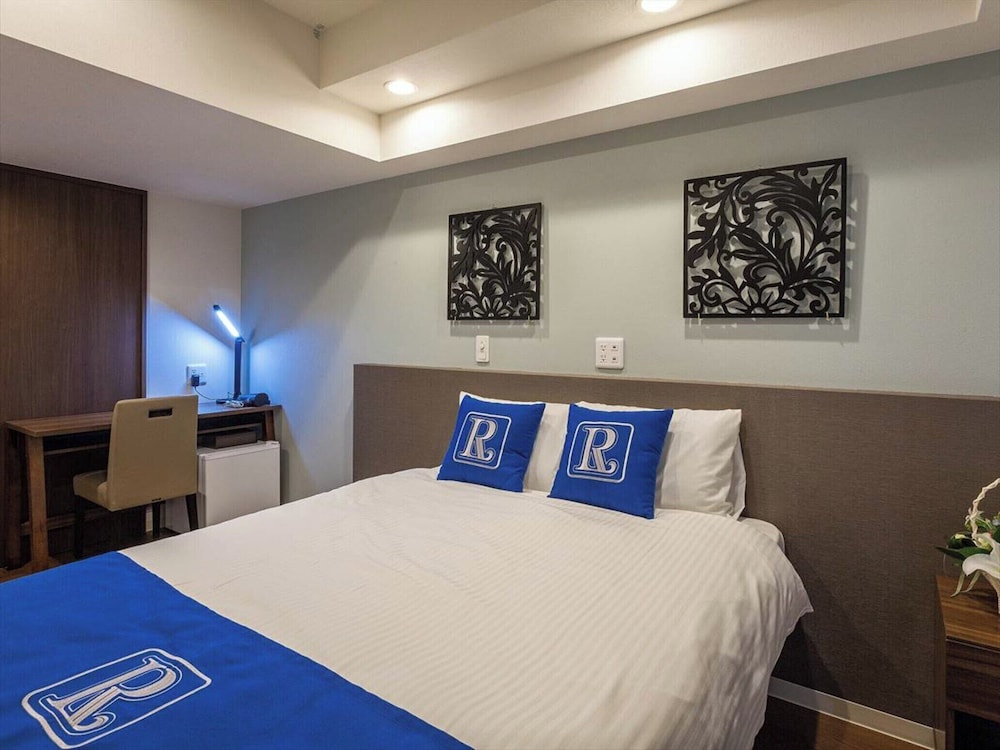 Light, Premier, Double Bed