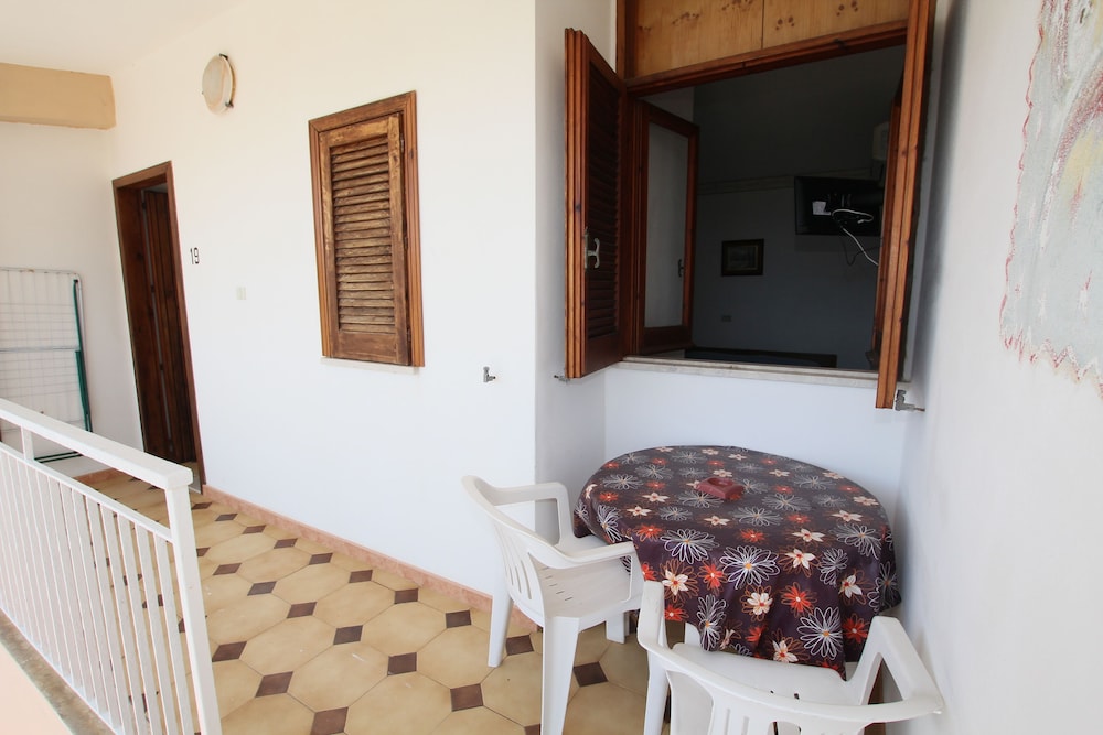 Lobby at Villaggio Residence Quattro Scogli, RICADI