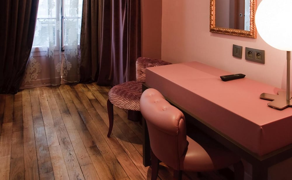 Hotel Louvre Bons Enfants 30/43