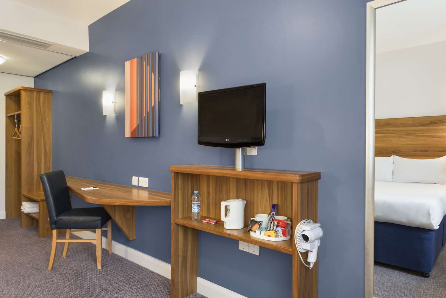 Days Inn by Wyndham Corley NEC M6 23/28
