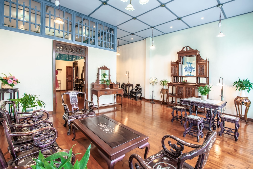 WOO Gallery & Boutique hotel 12/42