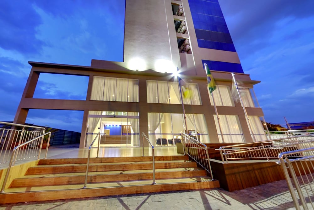 SELECT HOTEL 3/48