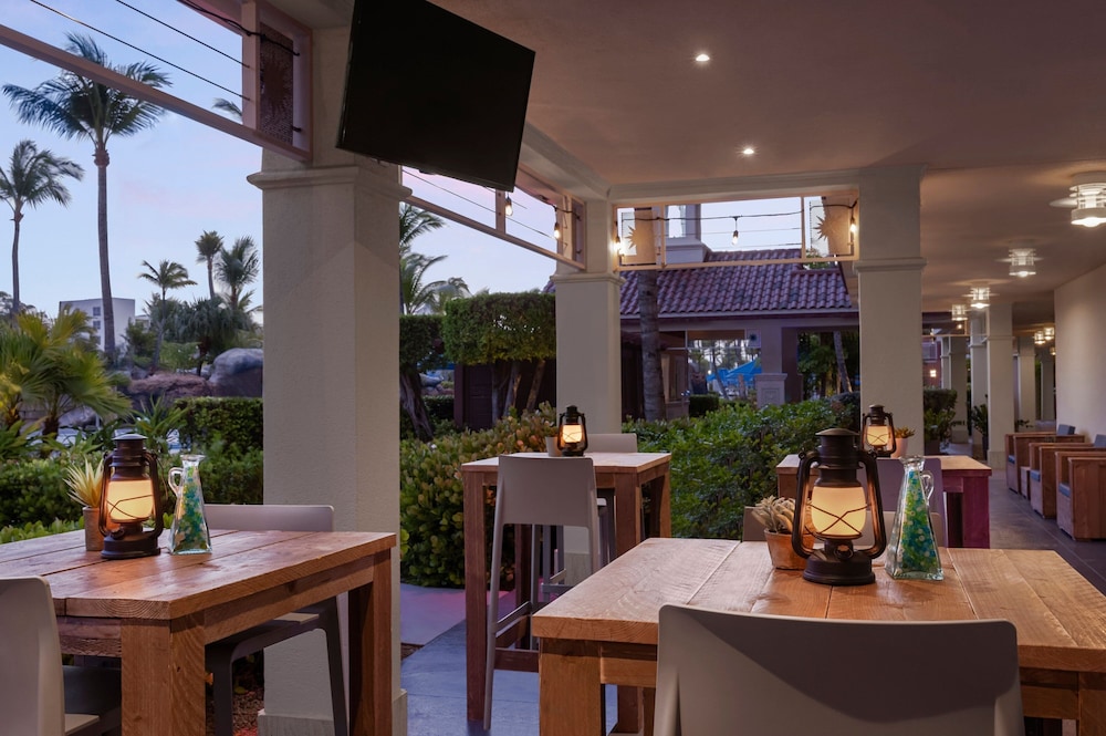 Marriotts Aruba Surf Club 50/68