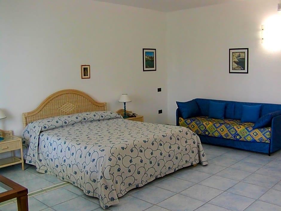Hotel Selenia 11/33