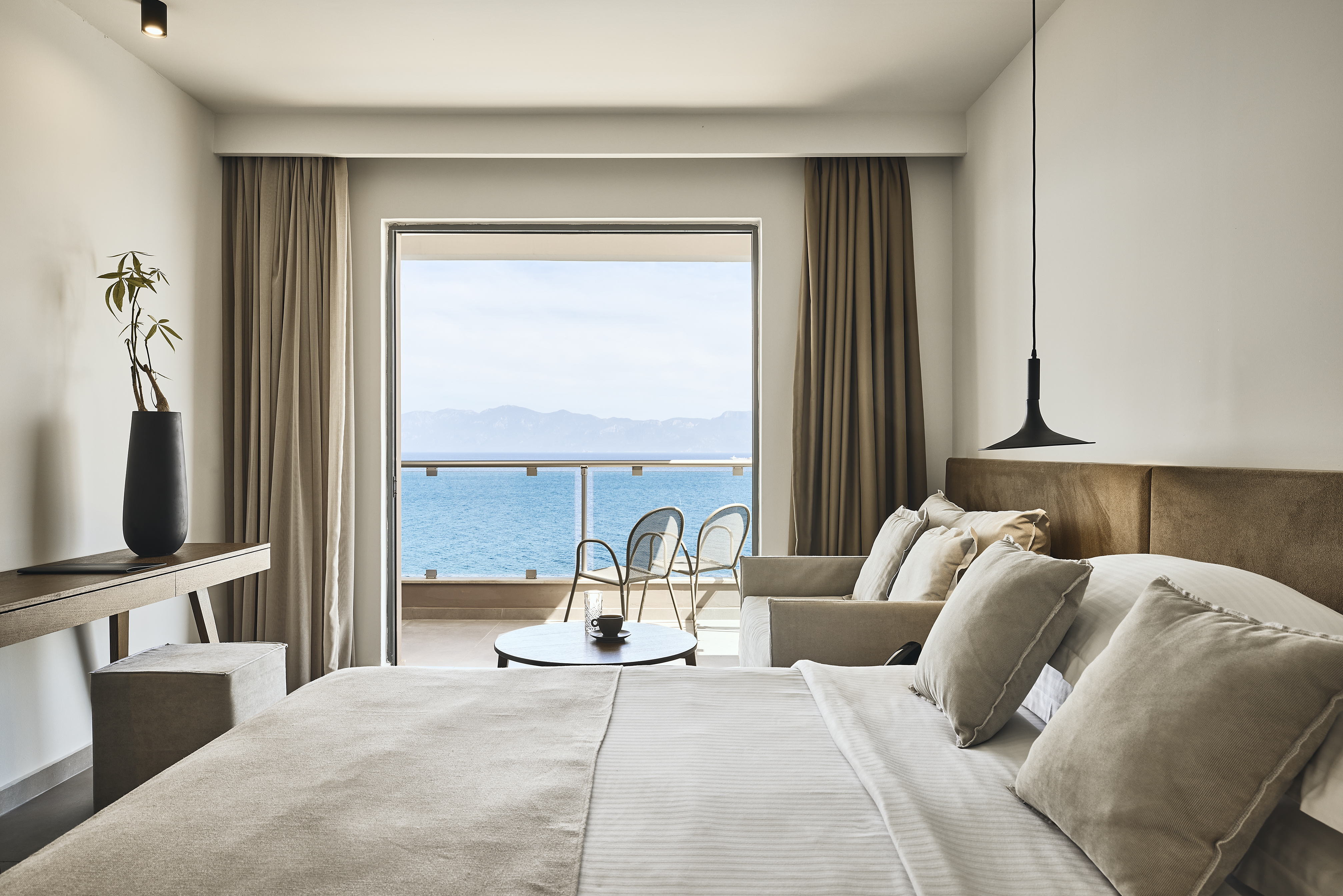 JUNIOR SUITE, SEA FRONT