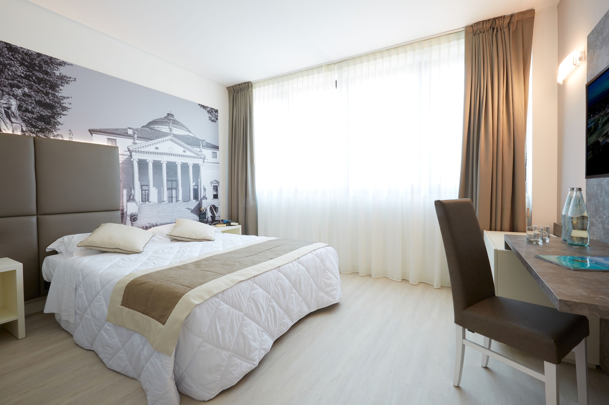 Executive, Double Bed