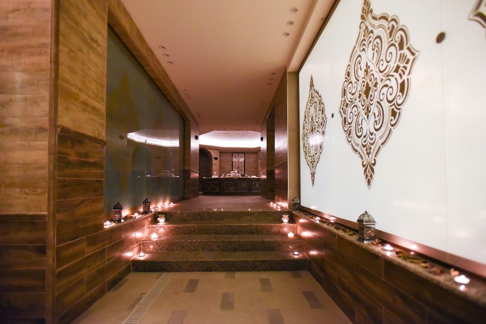 OPAL HOTEL 28/50