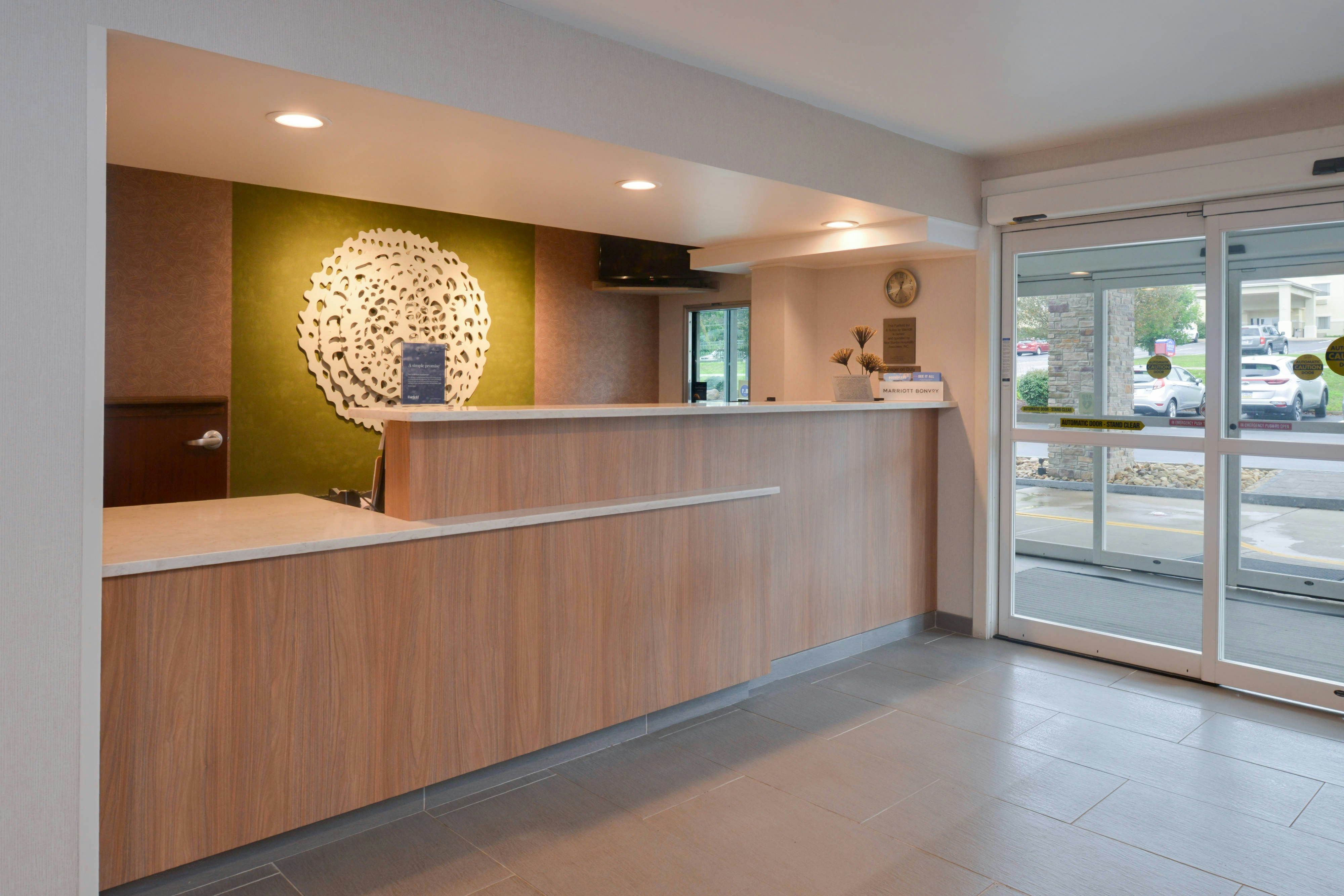 Lobby at Fairfield Inn & Suites by Marriott Pittsburgh New Stanton, NEW STANTON - PA