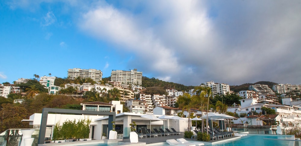D Terrace Luxury Residences 41/50