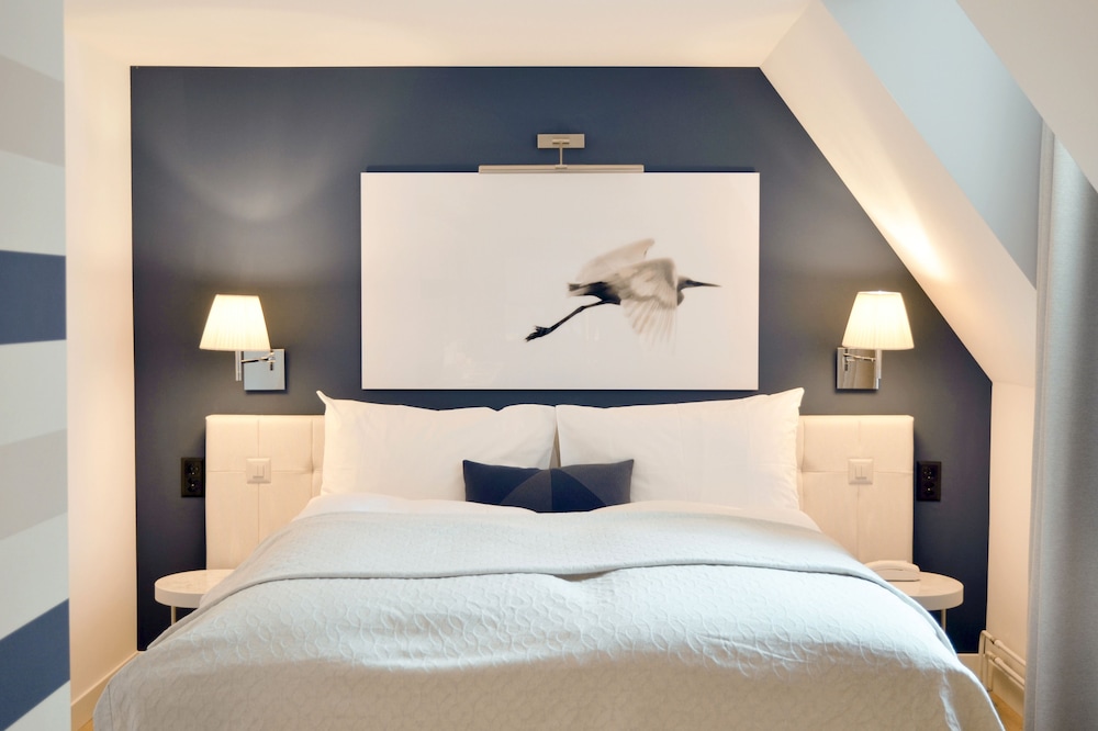 SUPERIOR, DOUBLE BED