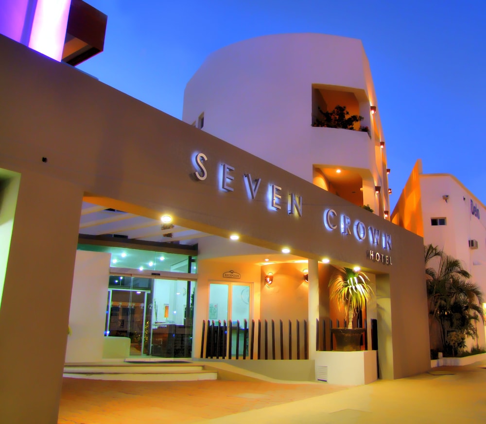 Seven Crown Express & Suites by Kavia 1/50