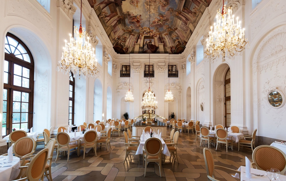 Maritim Hotel Am Schlossgarten 32/47