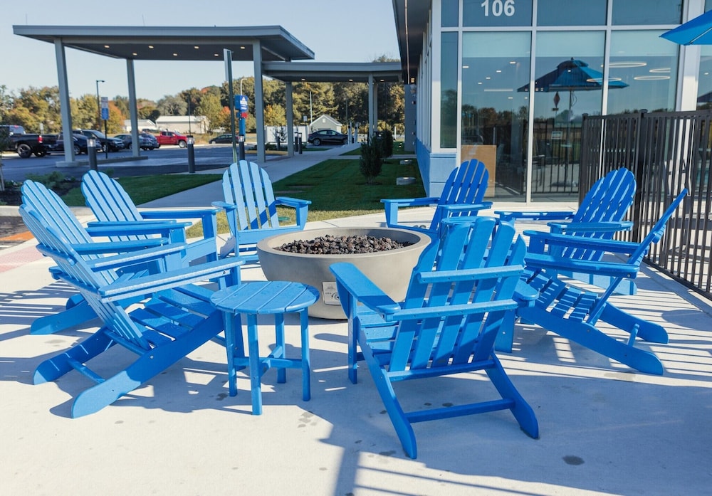 Microtel Inn & Suites by Wyndham Milford 37/54