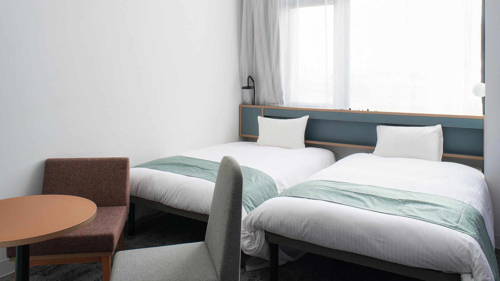 Superior, Twin Beds, City View