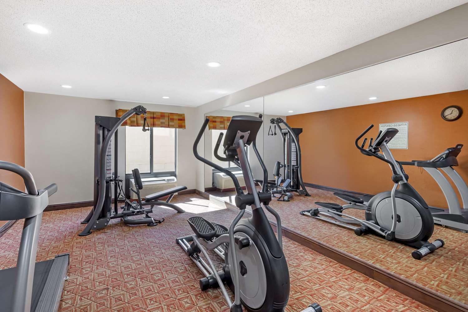 Quality Inn Raleigh Downtown 19/28