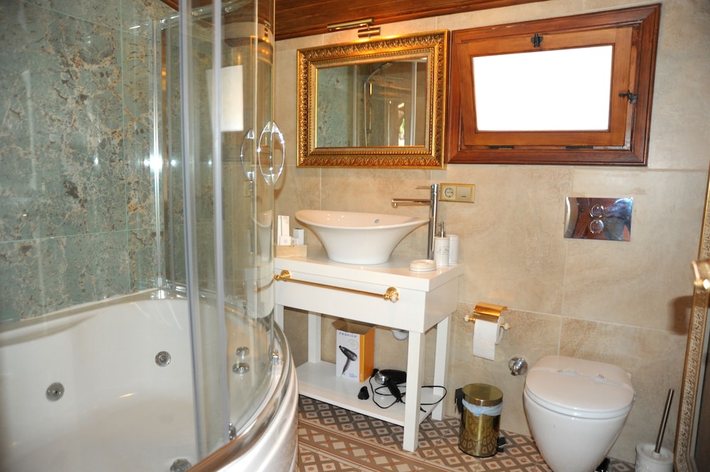 ROYAL, SUITE, SEA VIEW, TERRACE
