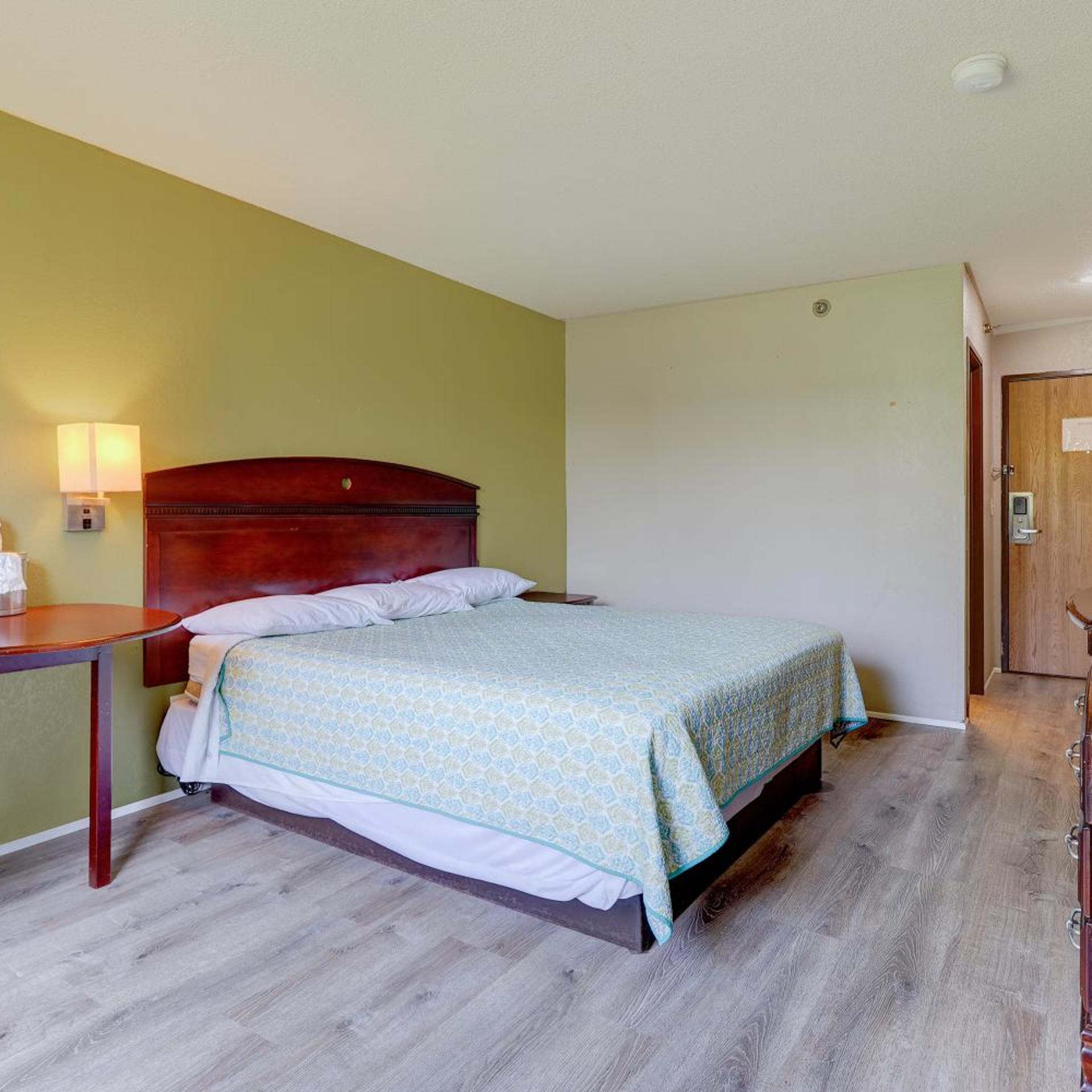 Coldwater Inn & Suites near I 69 22/59