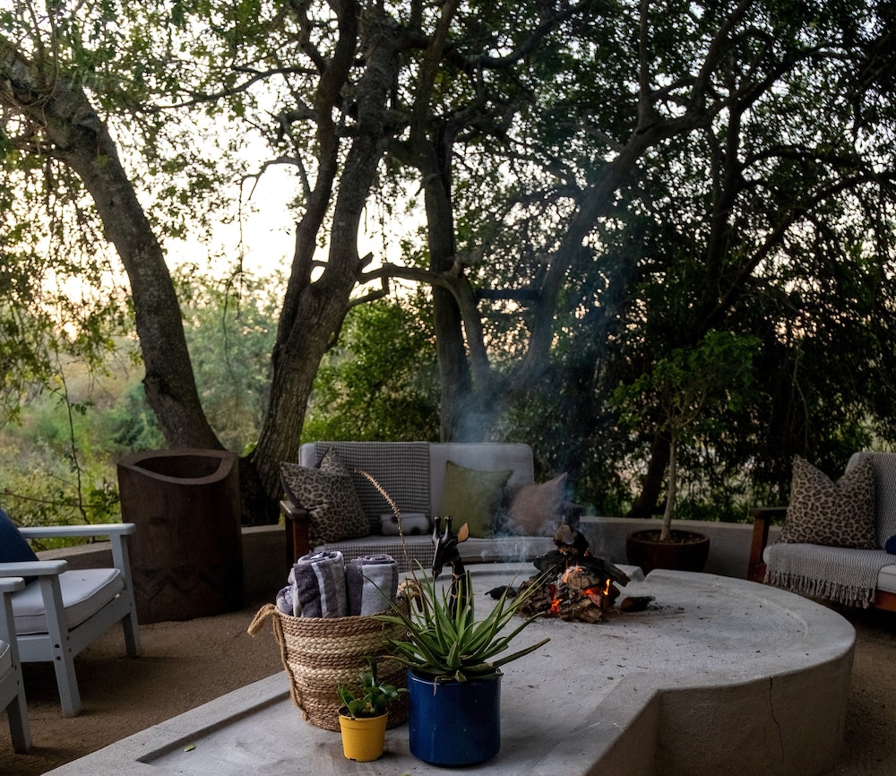 Leopard s Lair Bush Lodge 21/36