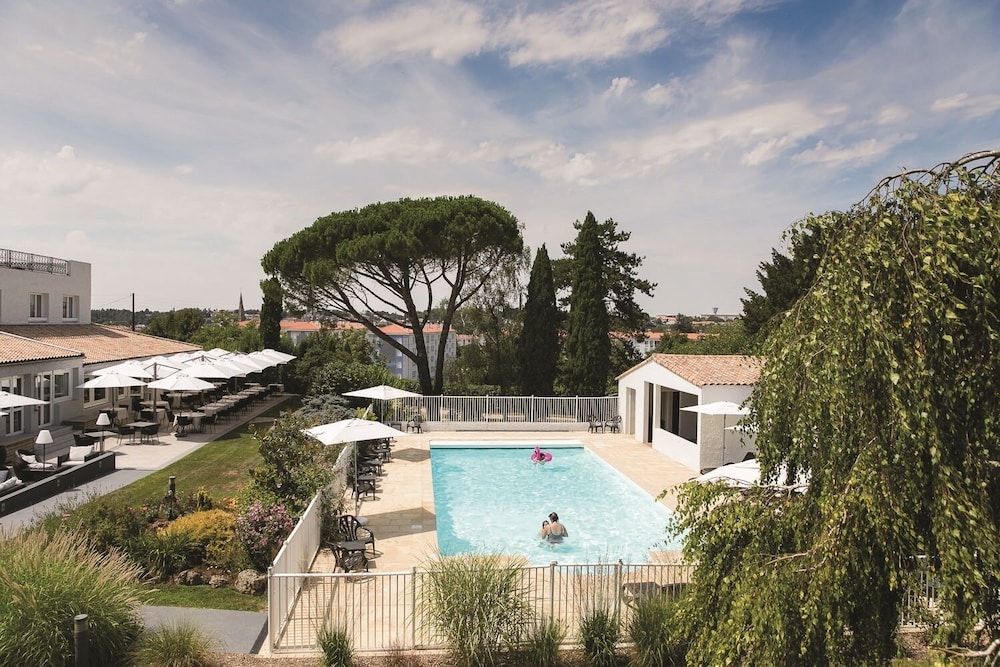 Hotel Le Rabelais 49/55