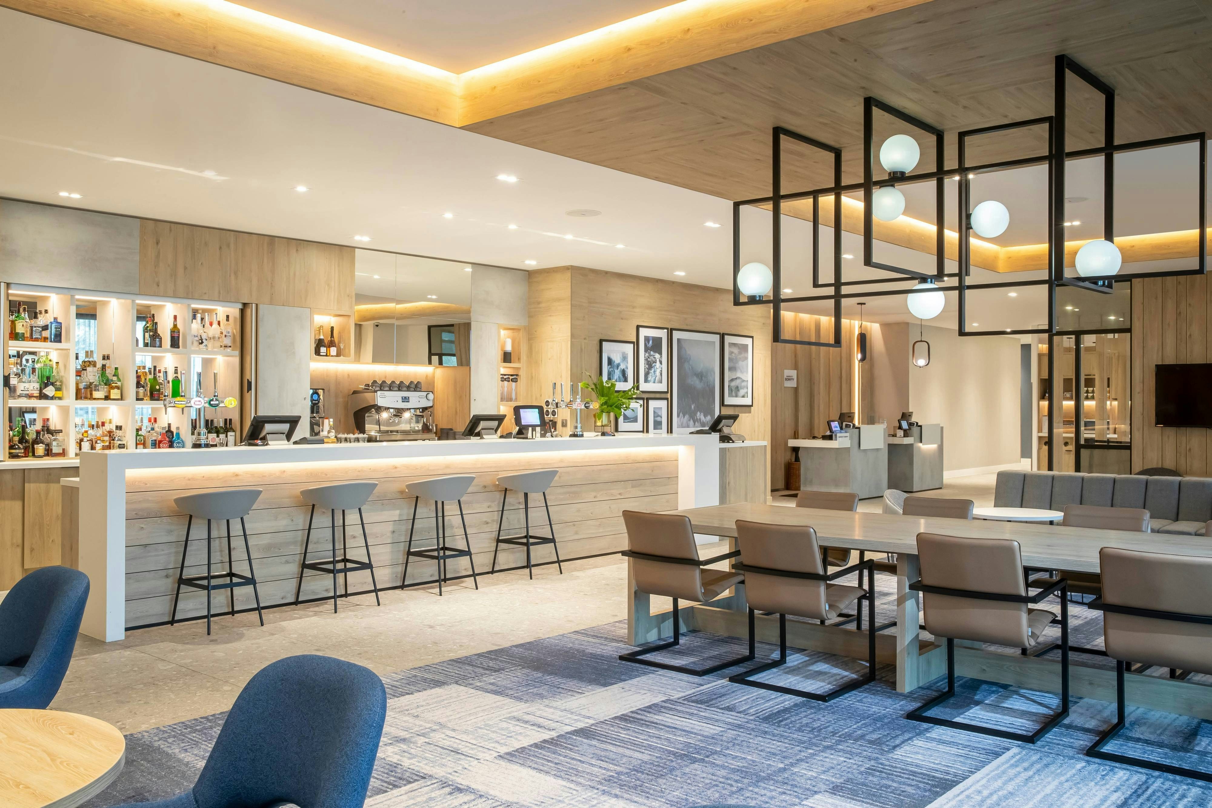 Courtyard by Marriott Inverness Airport 32/44