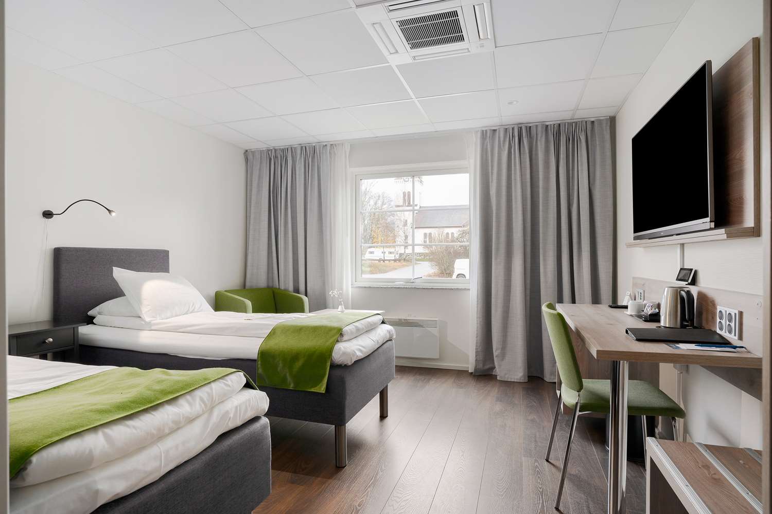 Room, Twin Beds
