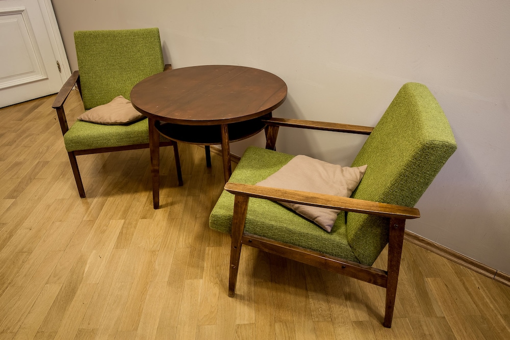 Ahoy Hostel 30/40