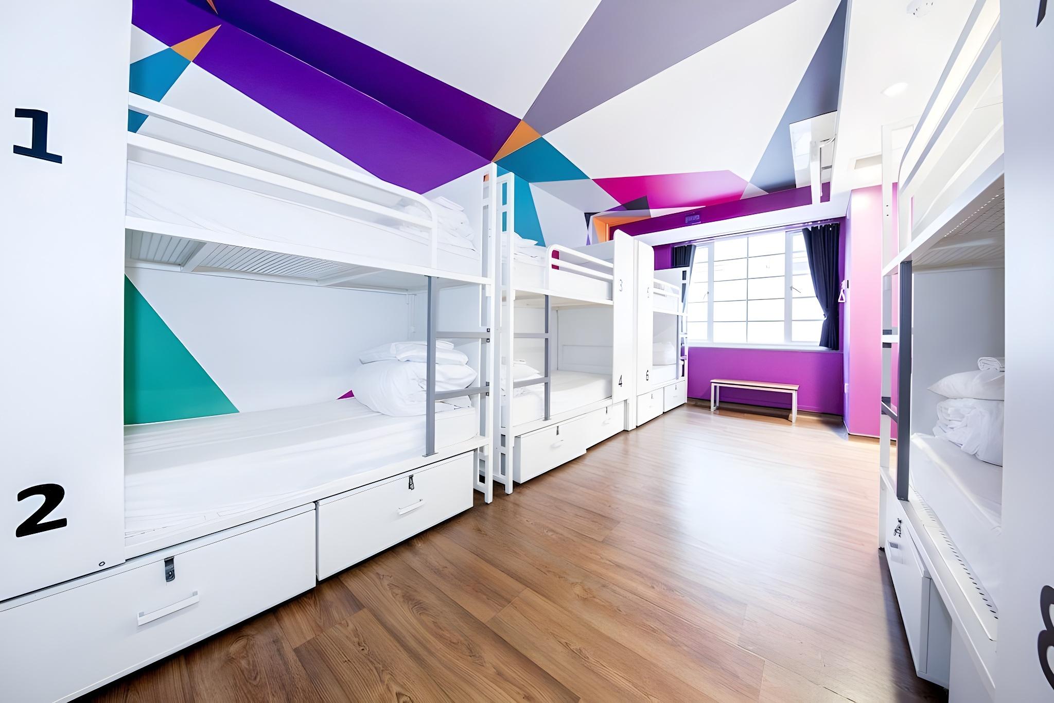 Private in 6 Bed Room with Shared Bathroom