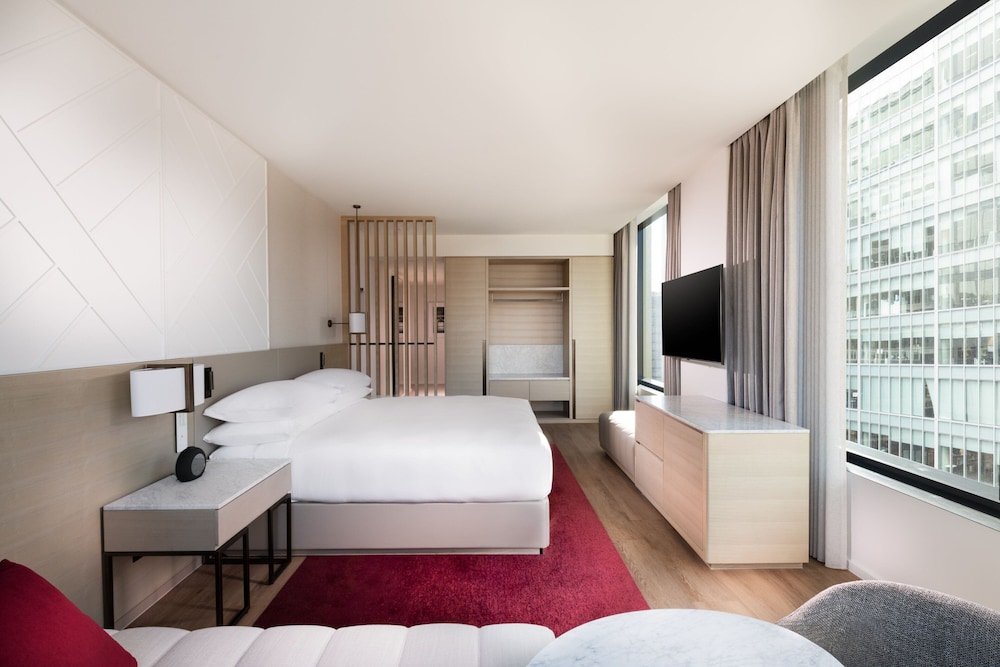 PREMIUM, KING BED