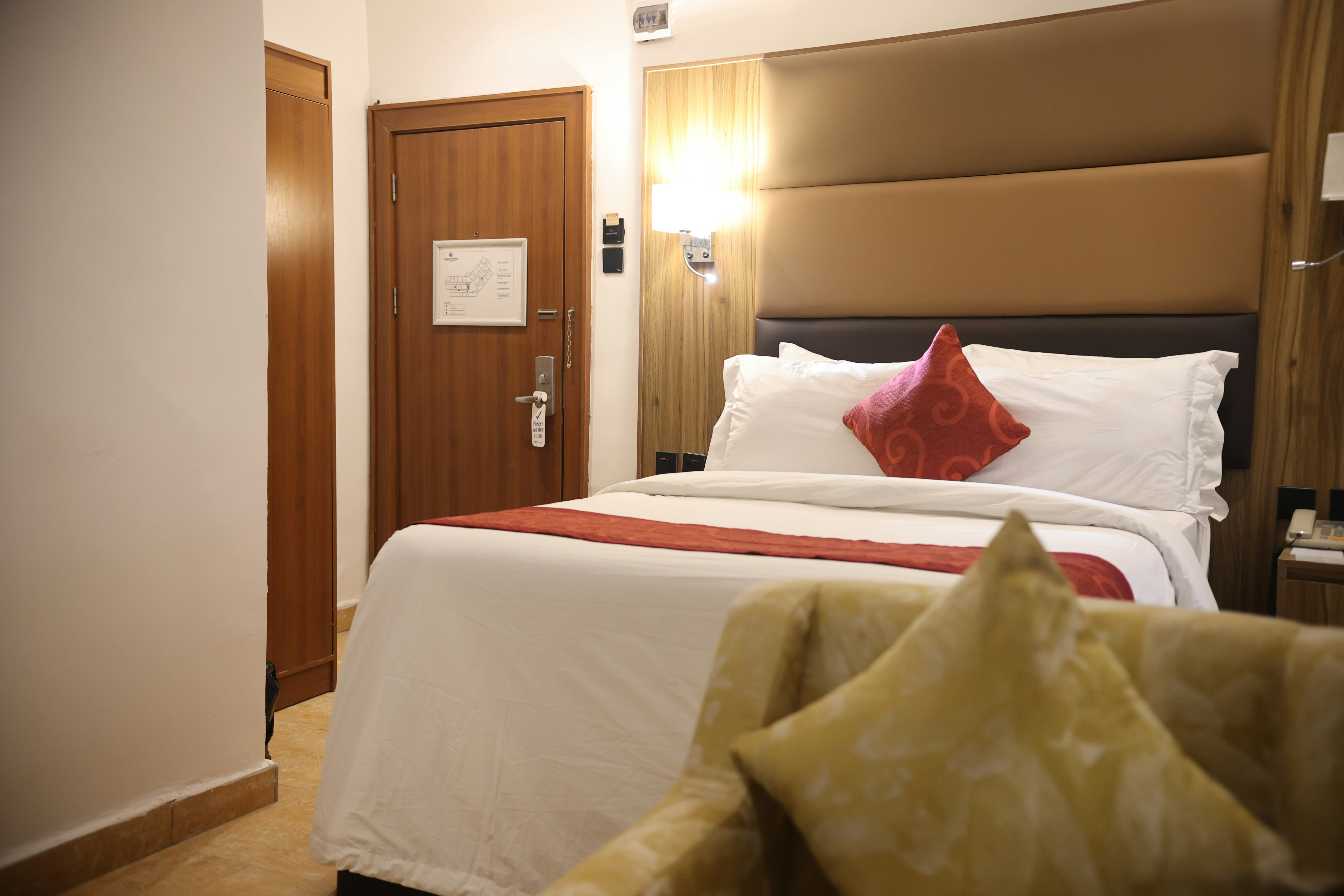 Bolton White Hotels 7/24