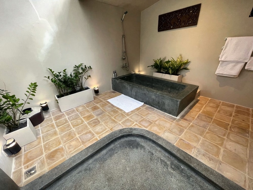 La Palmeraie d' Angkor 39/75
