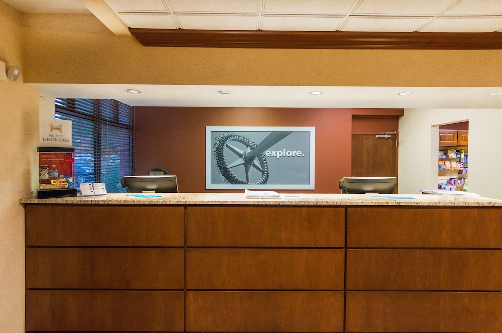 Lobby at Hampton Inn & Suites St. Louis/Chesterfield, CHESTERFIELD - MO