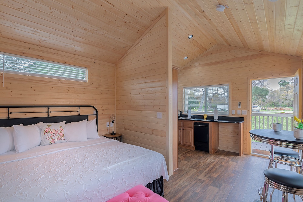 Carmel River Inn 19/62