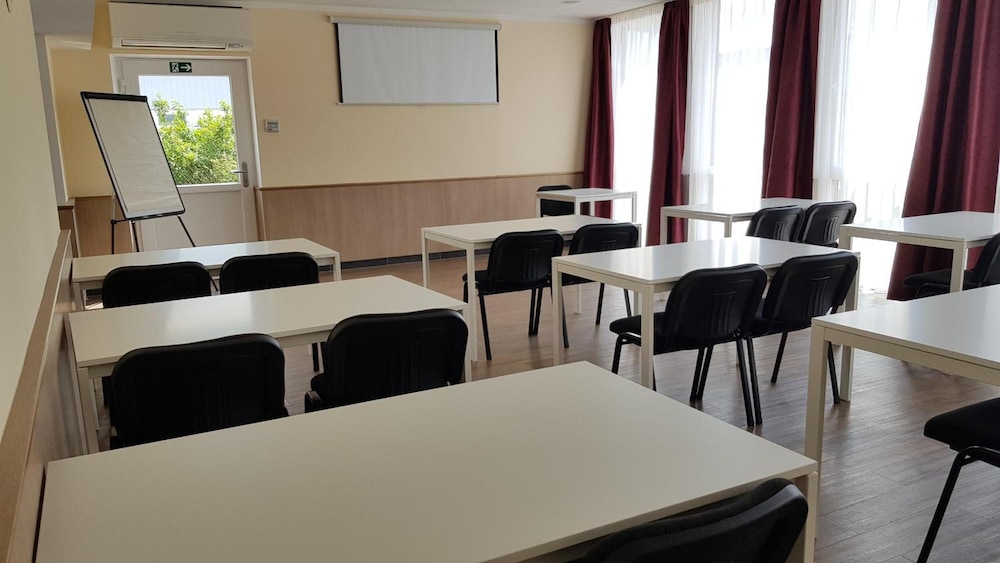 DREAM INN REGENSBURG 36/43