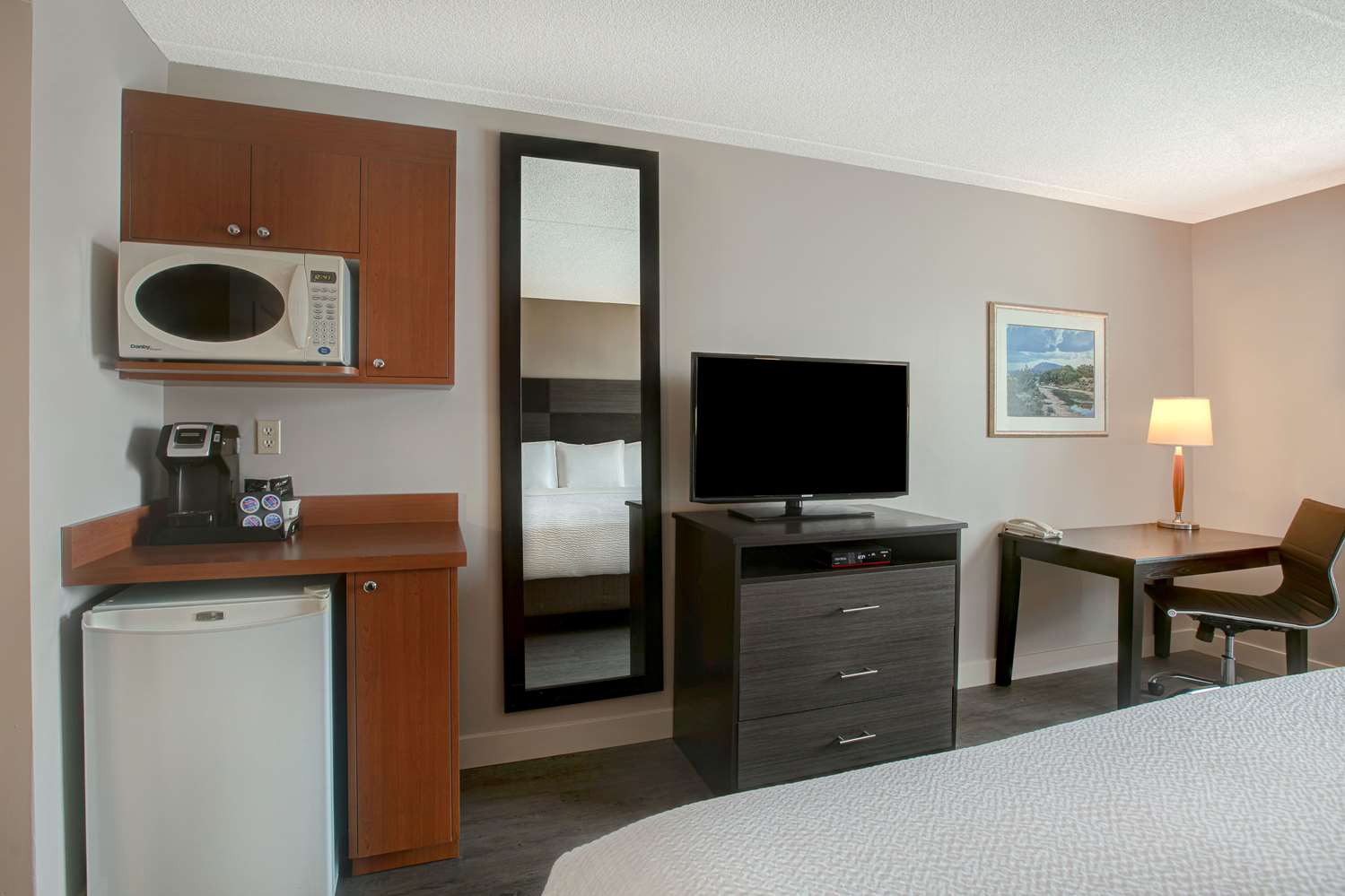 Days Inn & Suites By Wyndham Collingwood 31/38