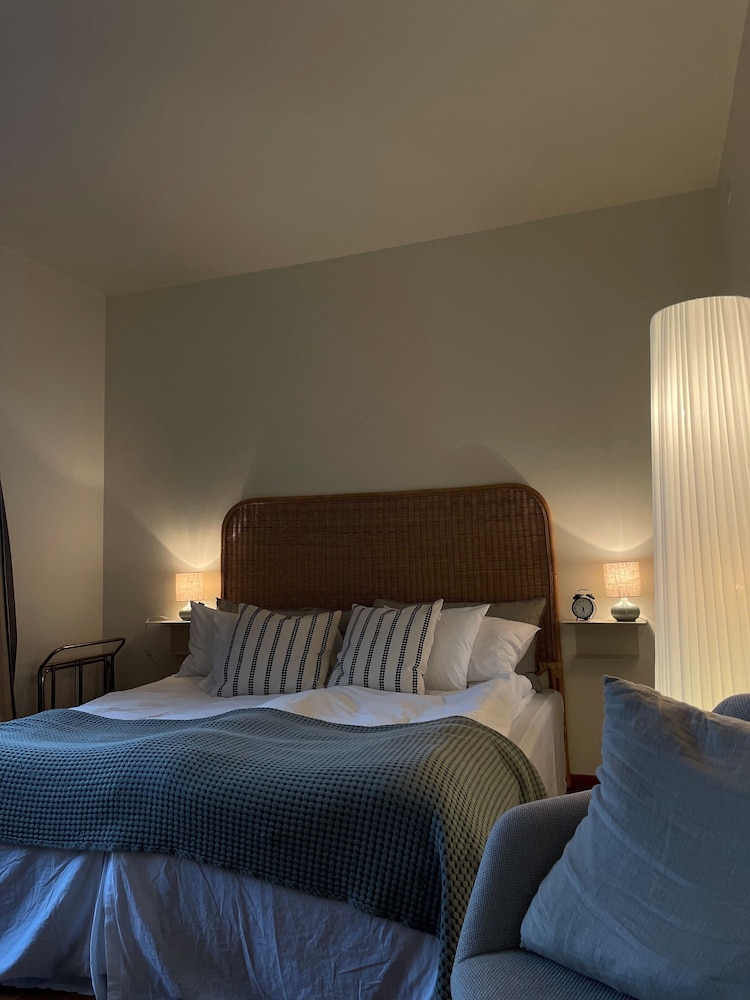 Aston Villa Hotell 14/43