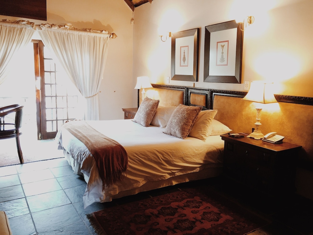 Coral Tree Inn 9/43