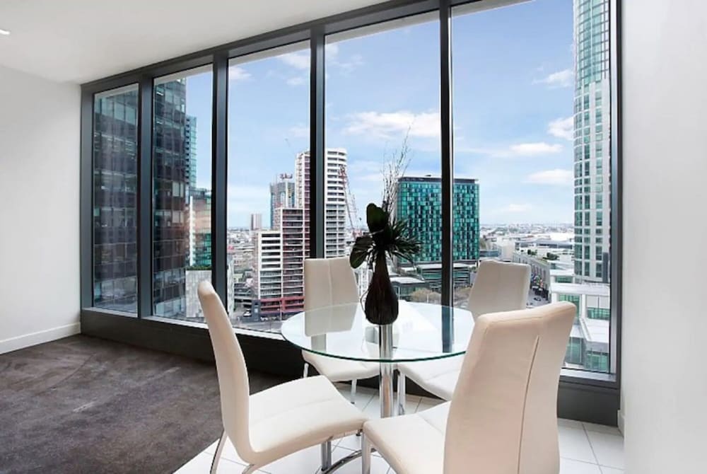 Freshwater Apartments - Corporate Keys 62/71