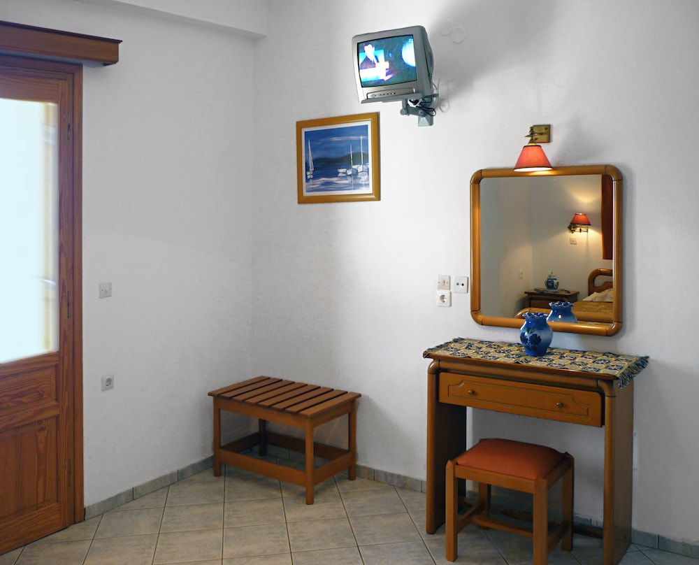 Nereides Seaside Apartments 67/73