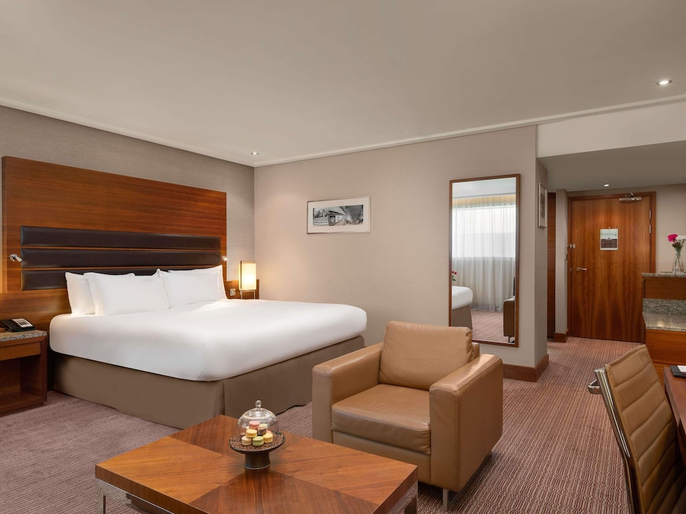 Sofitel London Heathrow 15/50